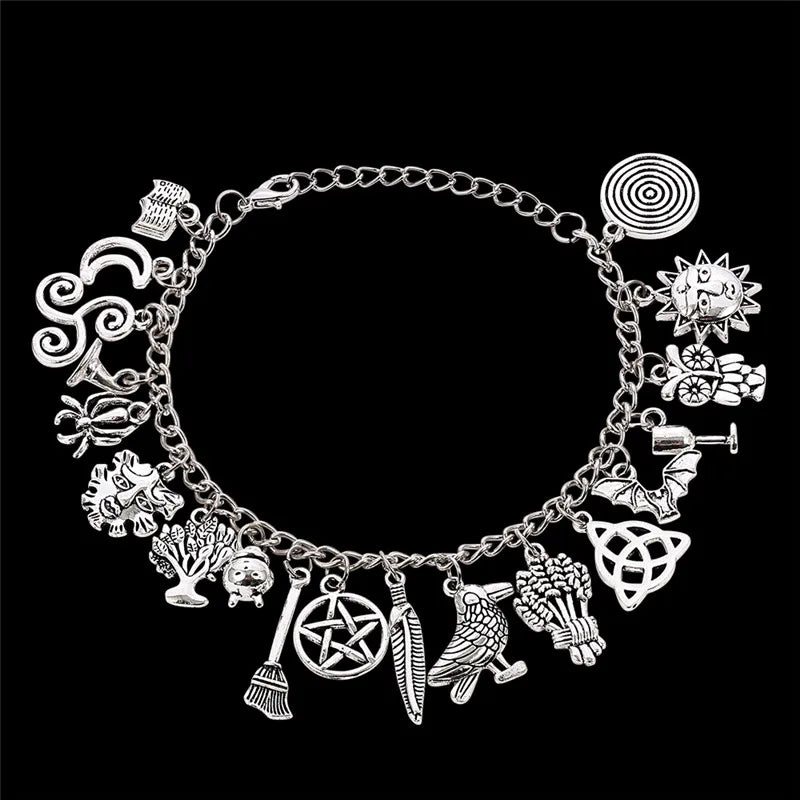 Disney Marvel Movie Peripheral Jewelry Winnie the Pooh Bear The Little Mermaid Moana Stitch Charm Bracelets For Women Girl Gift